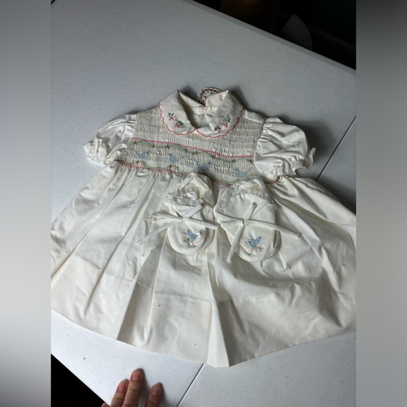 Vintage Baby Girls A Little Angel Blue Floral Collared Smocked Dress Size 6-9mo - Picture 2 of 13